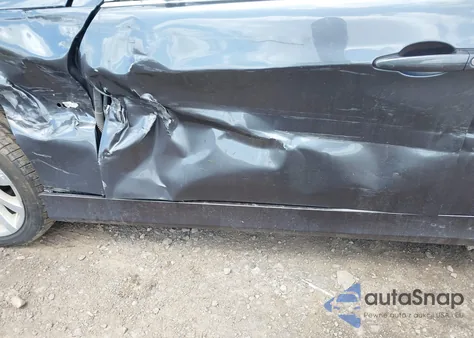 2006 BMW 330Xi из США, поврежденный, VIN WBAVD33566KL53162